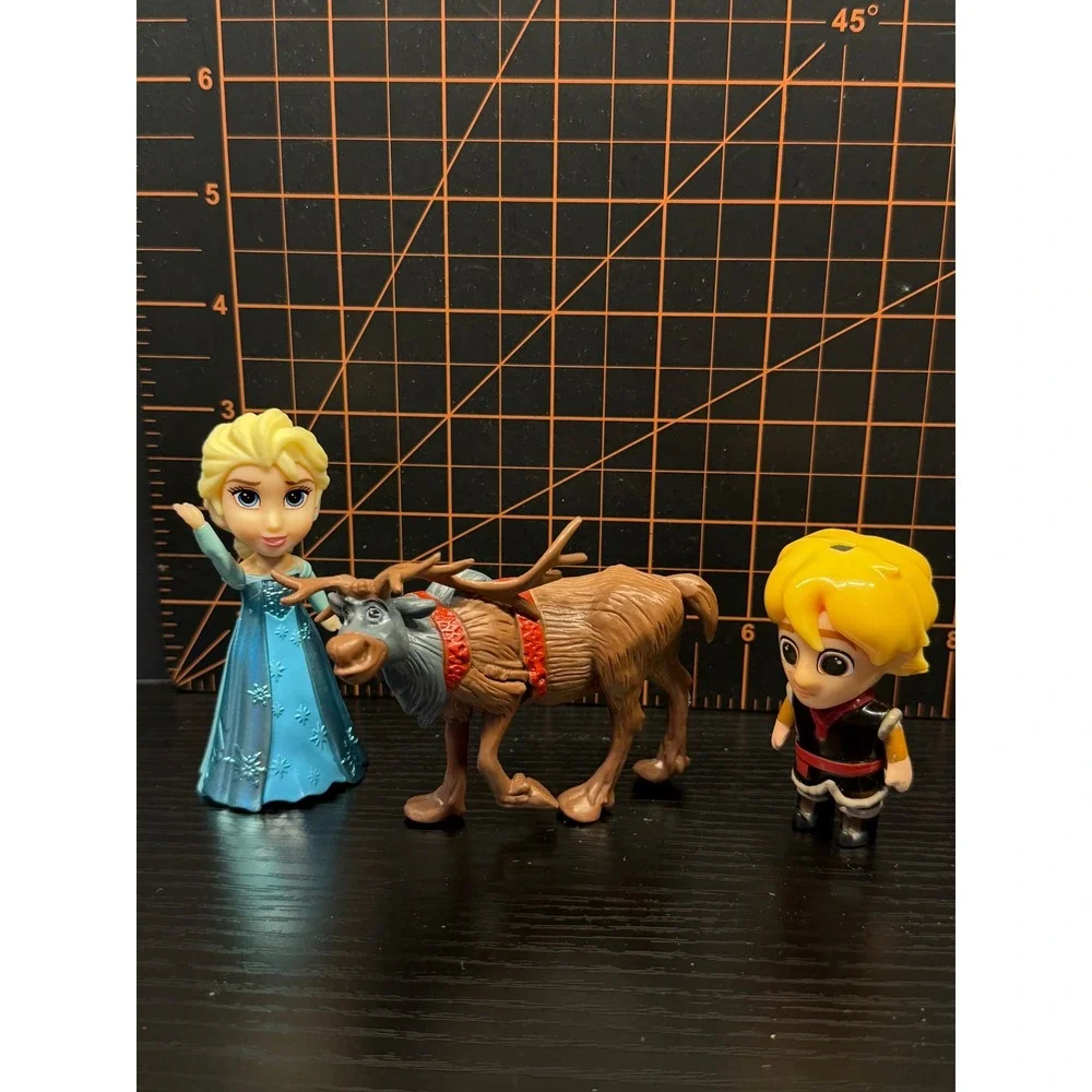 Disney Frozen Mini Figure Set Elsa Kristoff Sven Reindeer 3 Piece Toy Lot